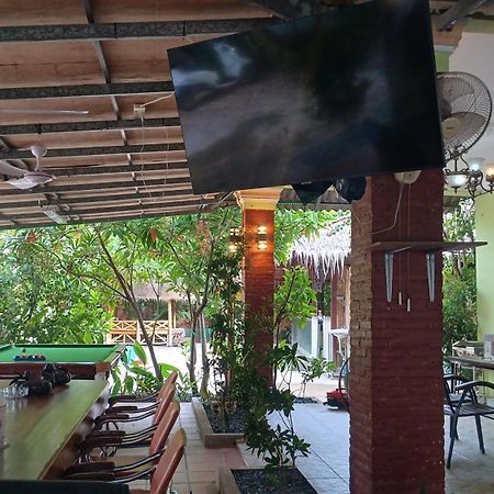 Mabuhay Guesthouse กำปอต ภายนอก รูปภาพ