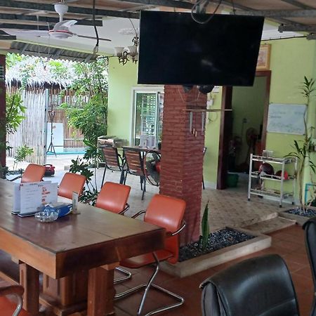 Mabuhay Guesthouse กำปอต ภายนอก รูปภาพ