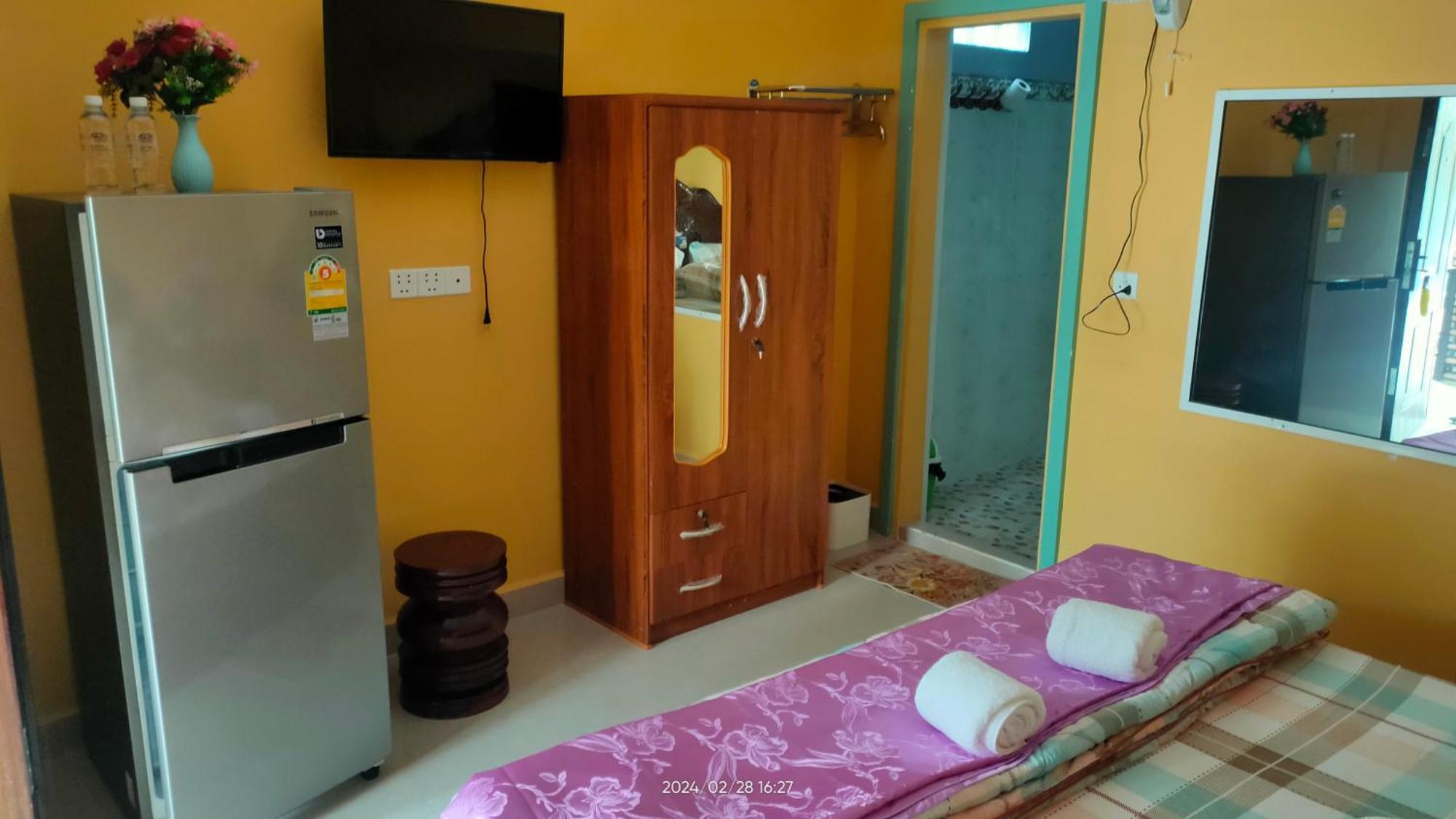 Mabuhay Guesthouse กำปอต ภายนอก รูปภาพ