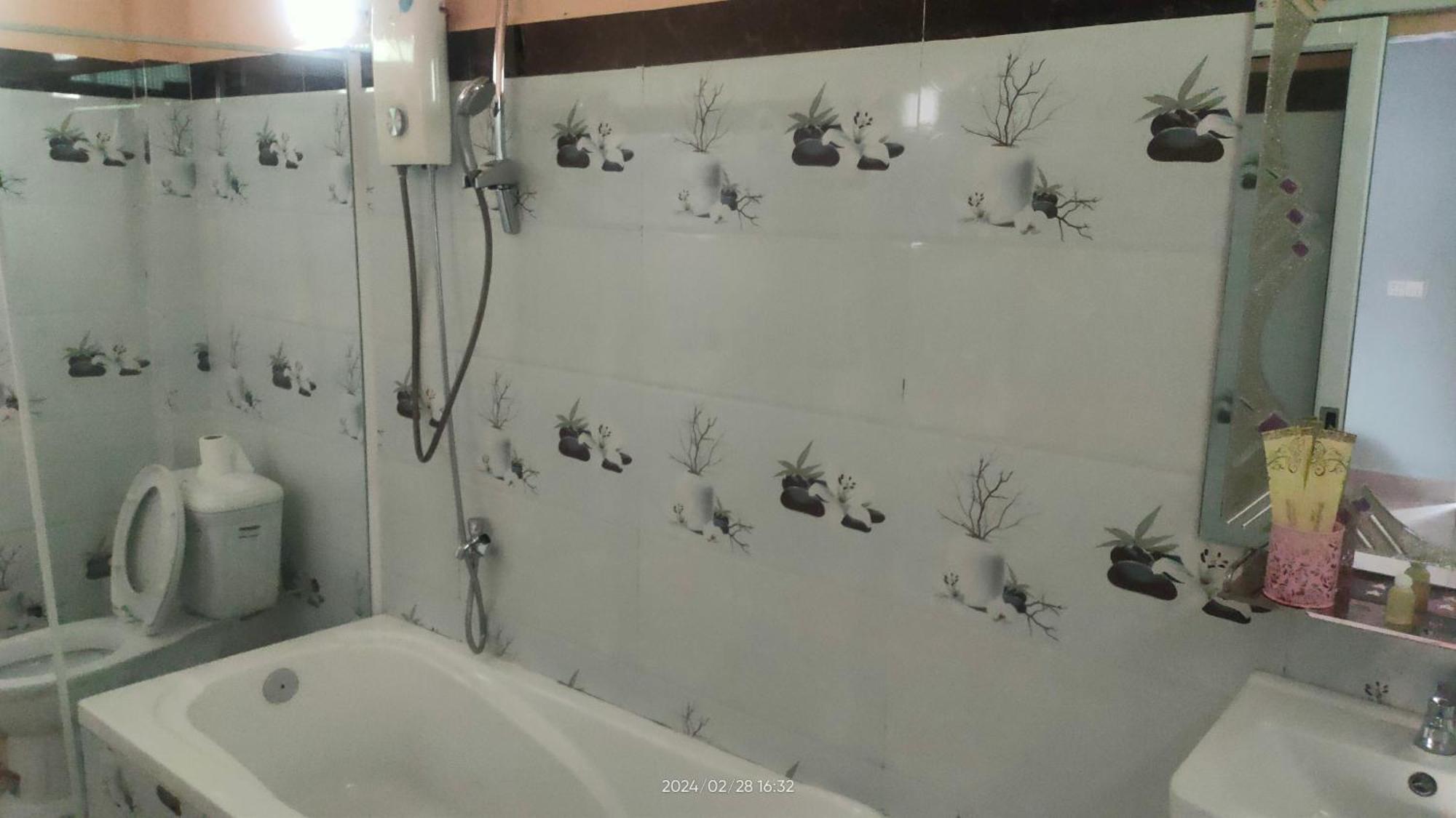 Mabuhay Guesthouse กำปอต ภายนอก รูปภาพ