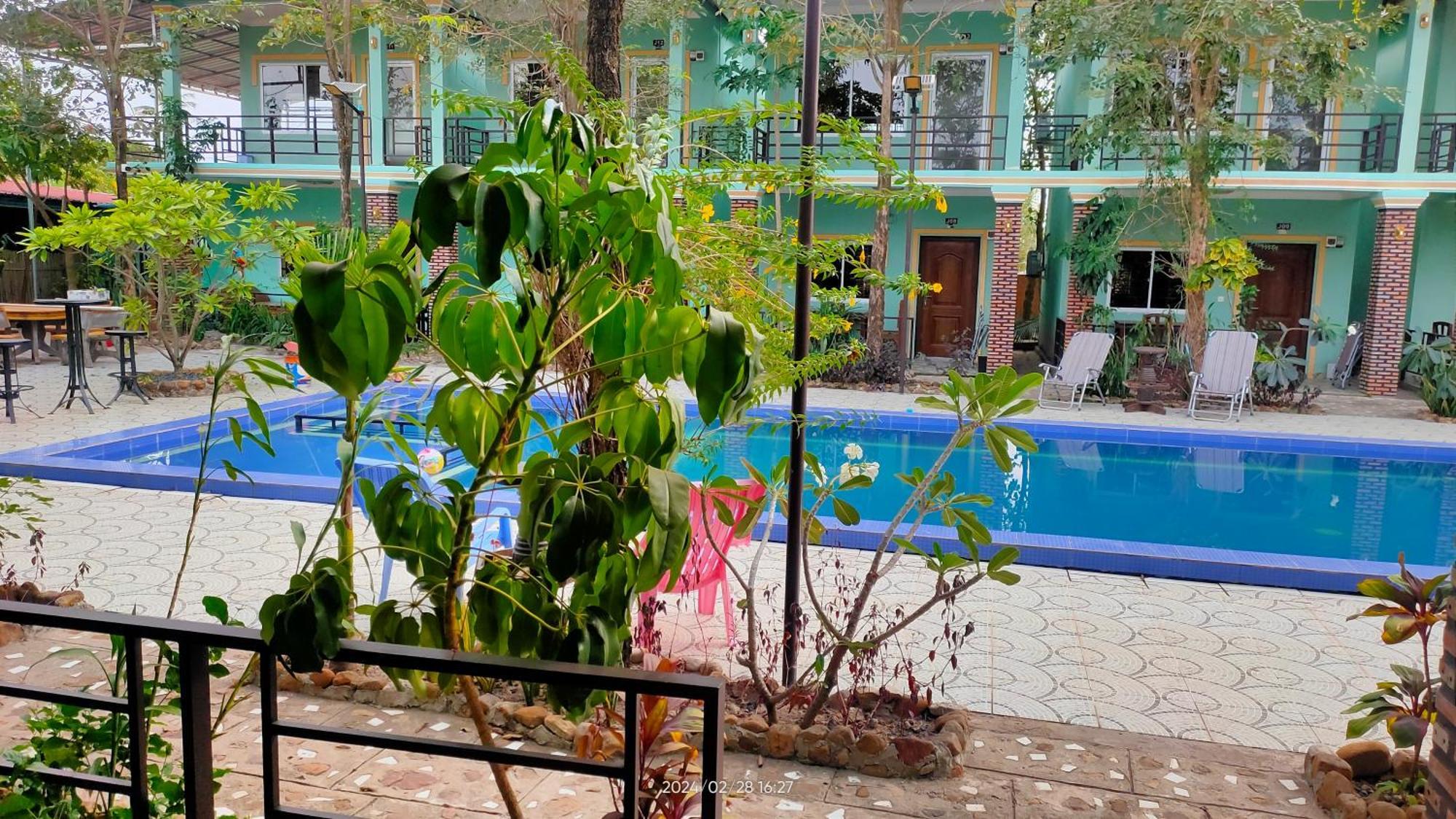 Mabuhay Guesthouse กำปอต ภายนอก รูปภาพ