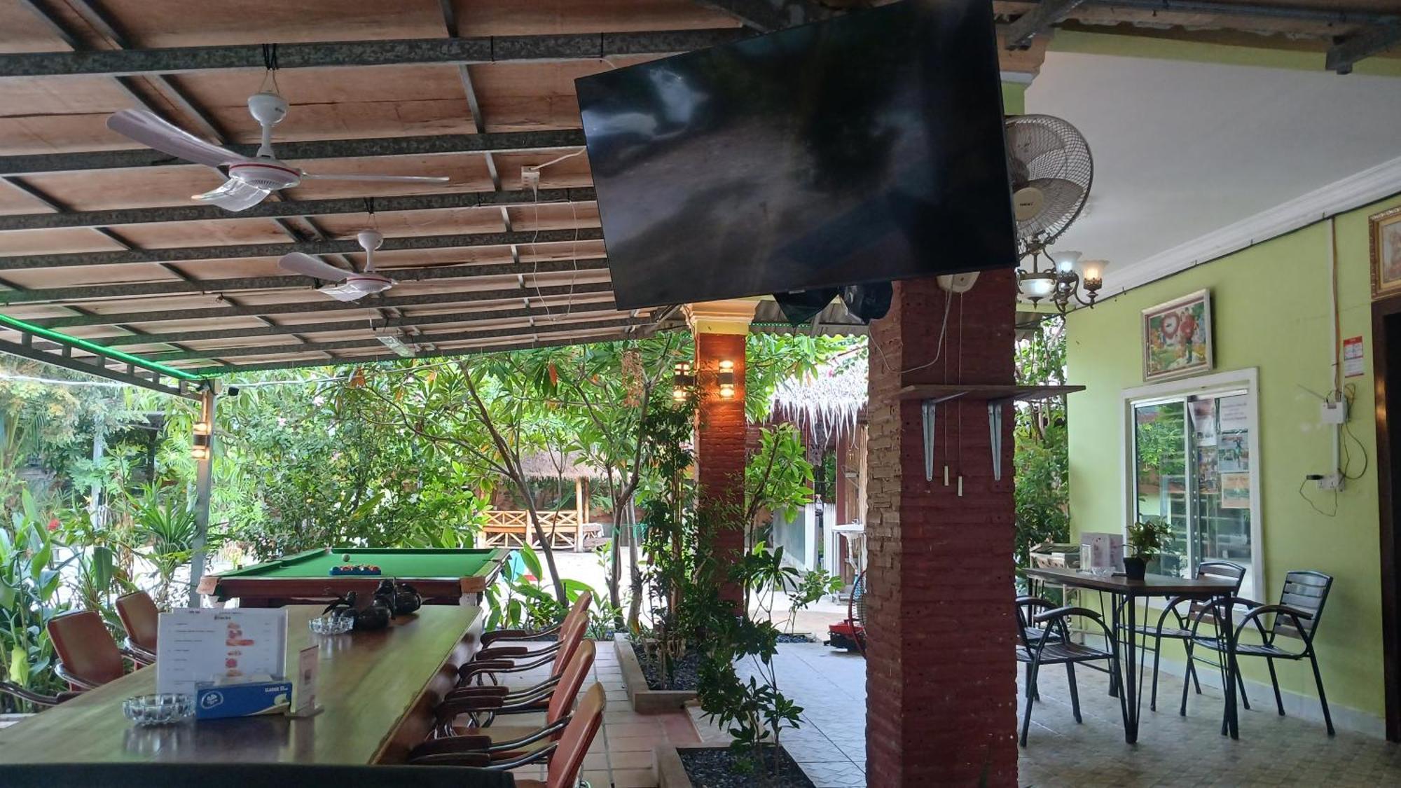 Mabuhay Guesthouse กำปอต ภายนอก รูปภาพ